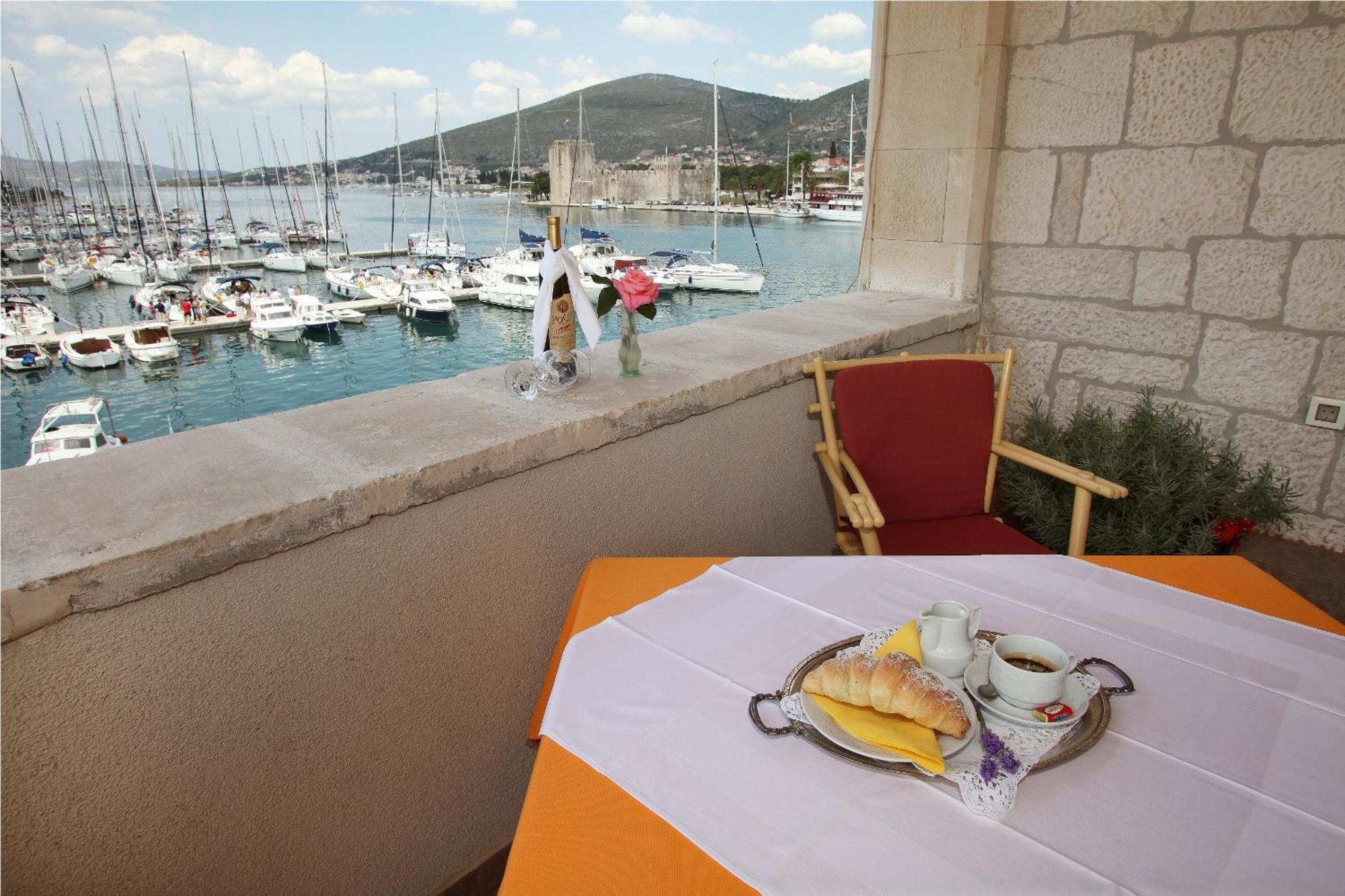Villa Moretti Trogir Exterior foto